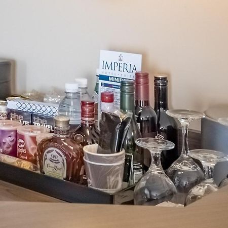 Imperia Hotel & Suites Сент-Юсташ Екстериор снимка