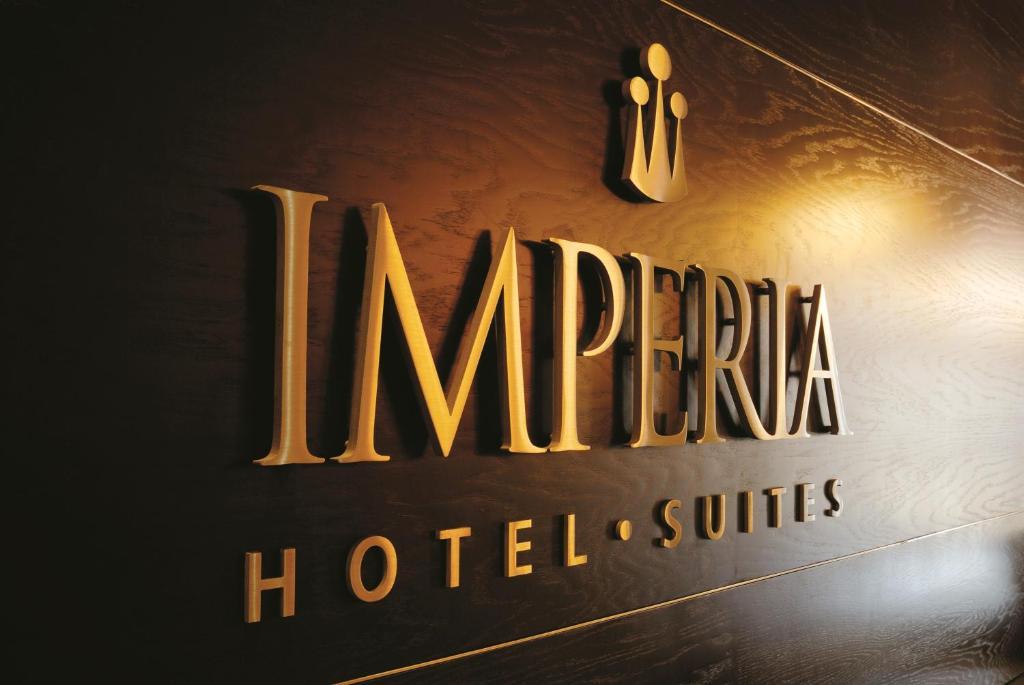Imperia Hotel & Suites Сент-Юсташ Екстериор снимка