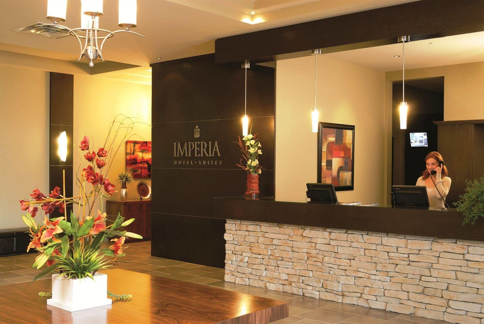 Imperia Hotel & Suites Сент-Юсташ Екстериор снимка