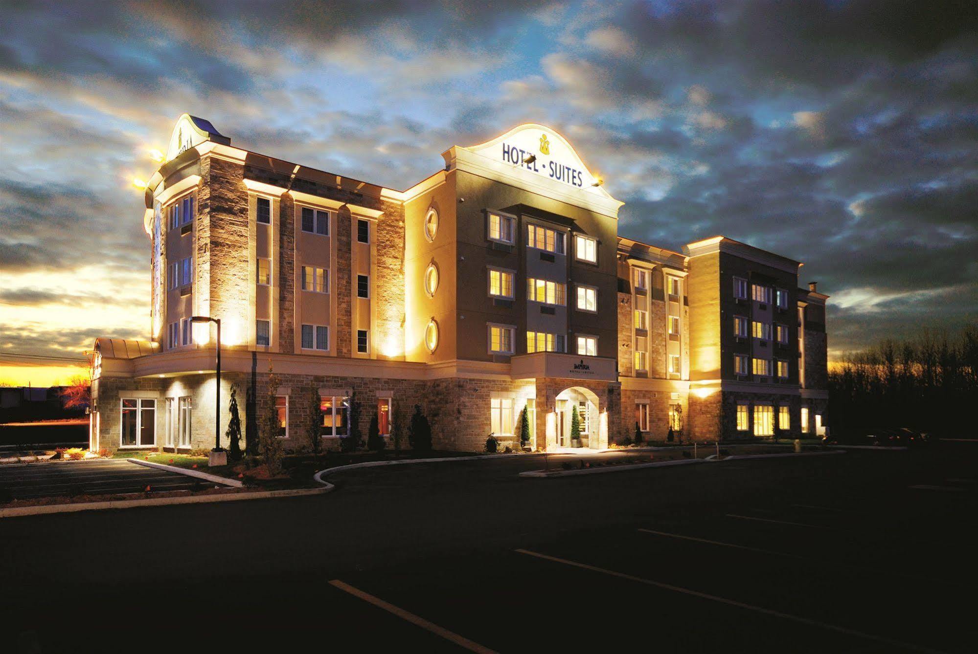 Imperia Hotel & Suites Сент-Юсташ Екстериор снимка