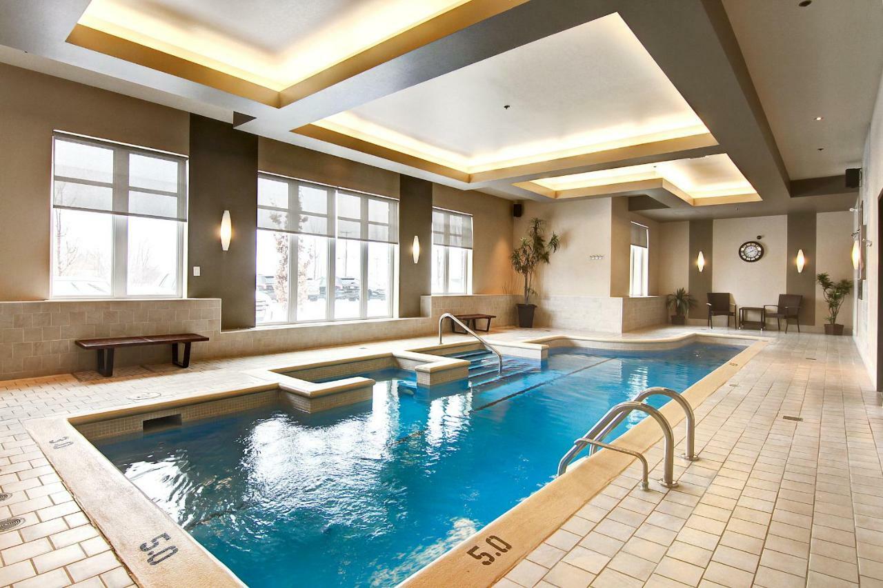 Imperia Hotel & Suites Сент-Юсташ Екстериор снимка