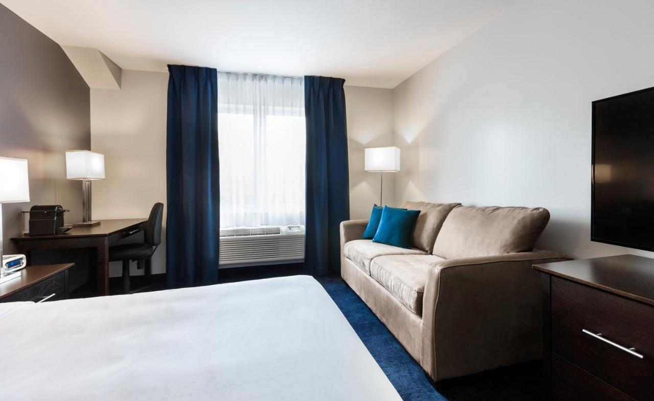 Imperia Hotel & Suites Сент-Юсташ Екстериор снимка
