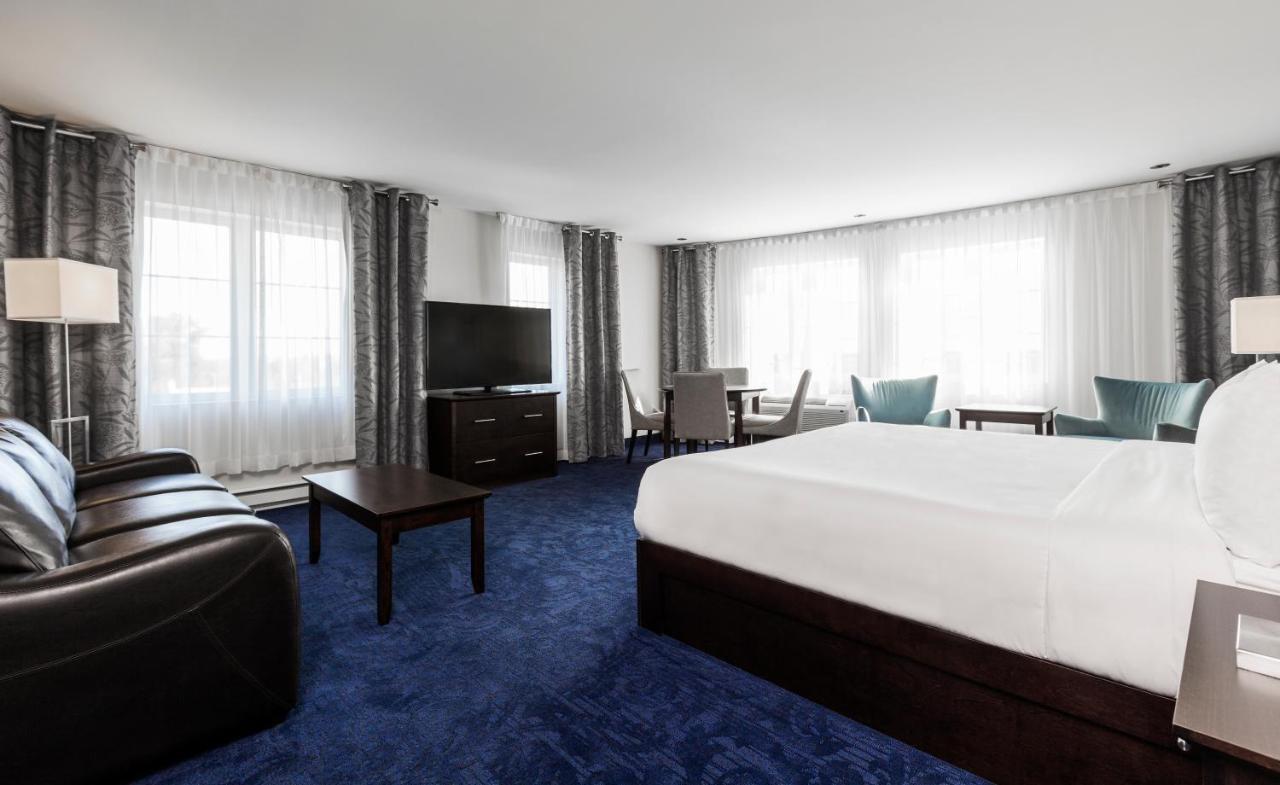 Imperia Hotel & Suites Сент-Юсташ Екстериор снимка