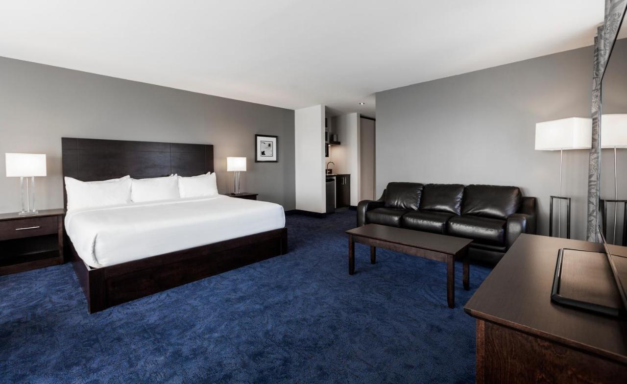 Imperia Hotel & Suites Сент-Юсташ Екстериор снимка